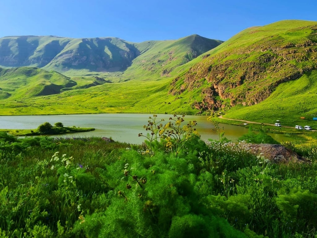 Batabat lake plateau tour