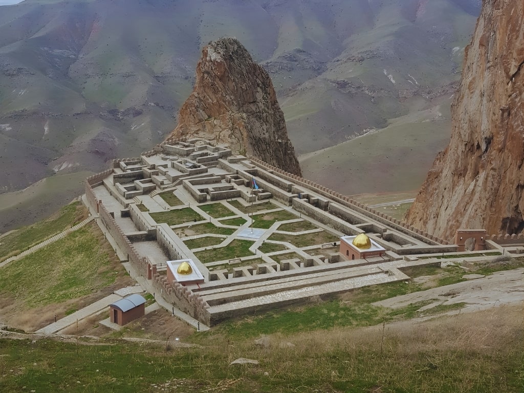 Alinja Fortress view