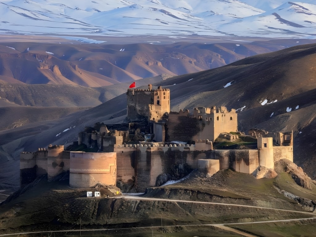 Hoşap Castle (Van) Hoşap Castle (Van)