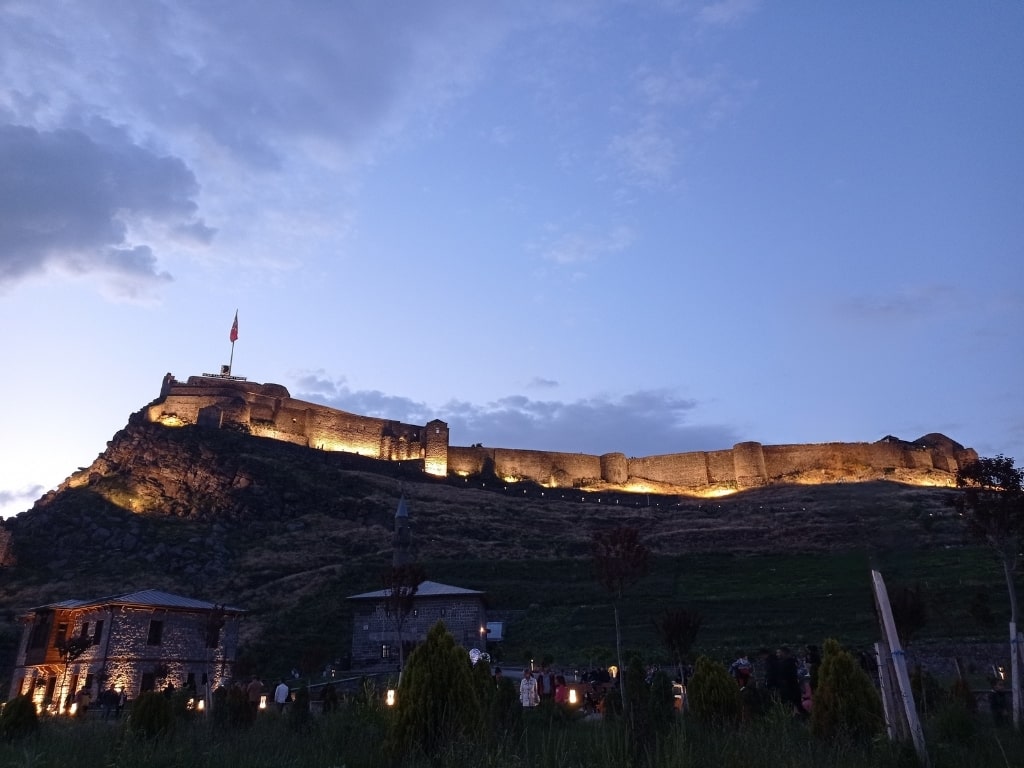 Kars Castle (Kars) Kars Castle (Kars)
