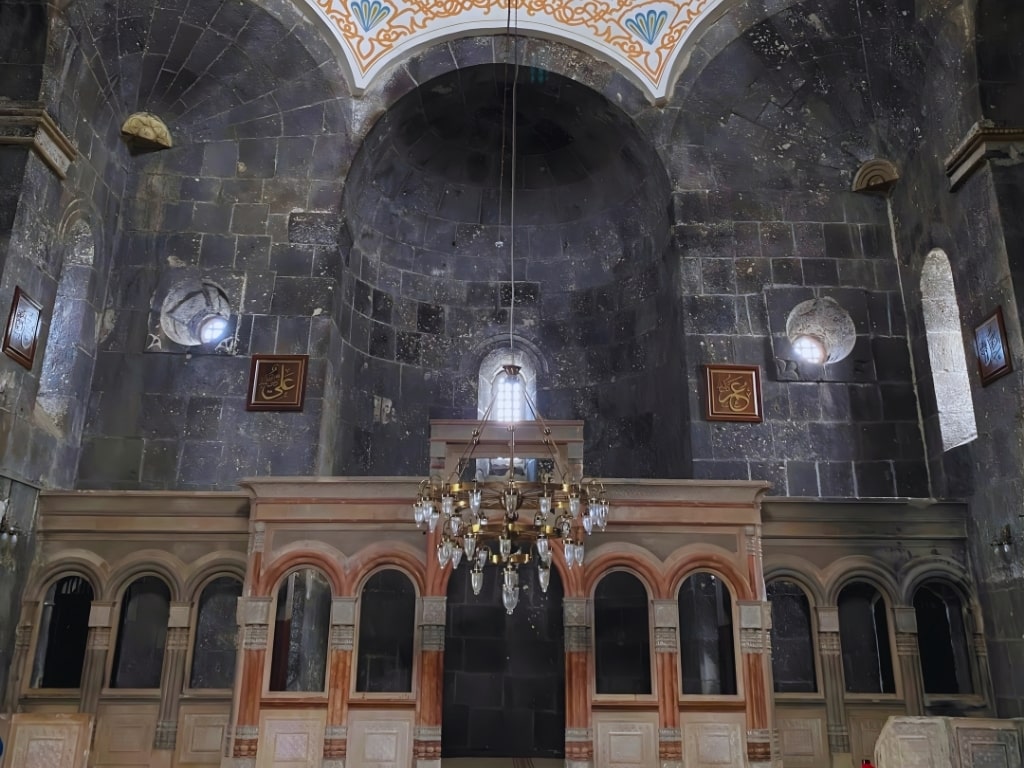 Kümbet Mosque (Kars) Kümbet Mosque (Kars)