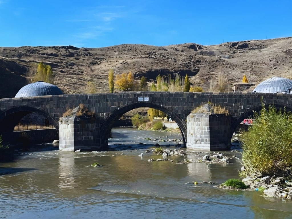 Stone Bridge (Kars) Stone Bridge (Kars)